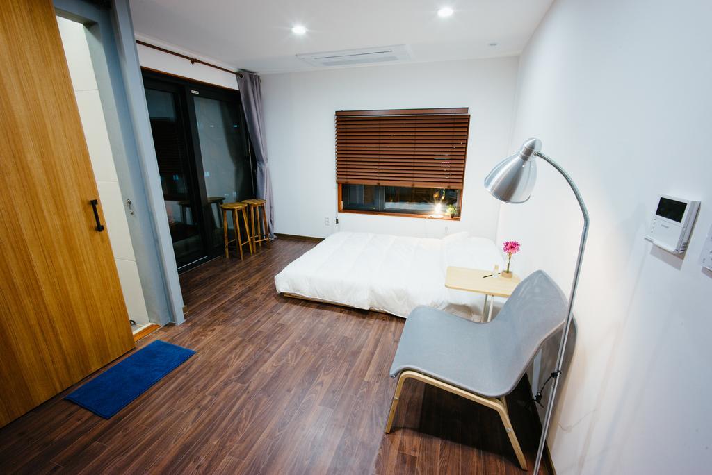 Morning Dew Guesthouse Μπουσάν Εξωτερικό φωτογραφία