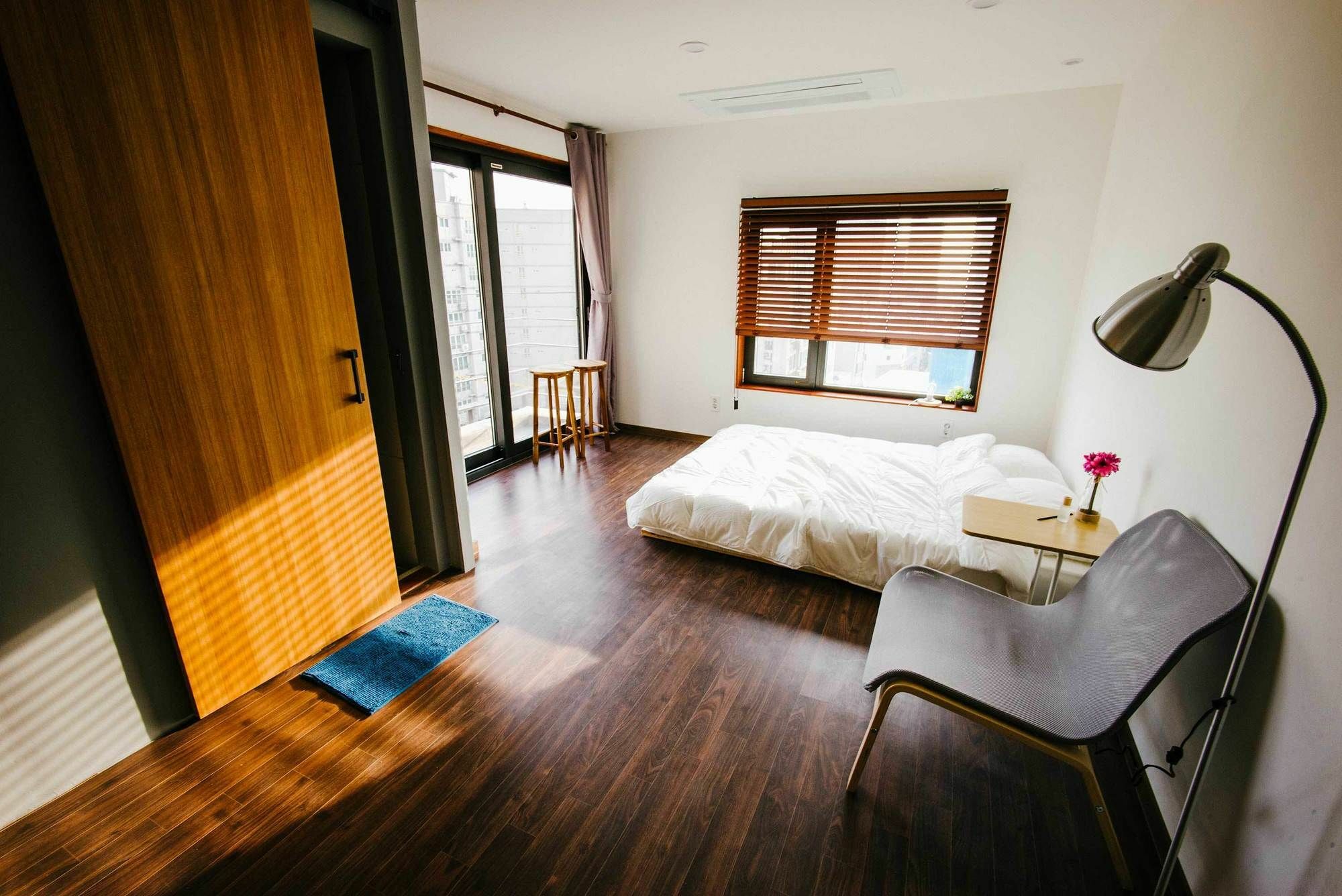 Morning Dew Guesthouse Μπουσάν Εξωτερικό φωτογραφία