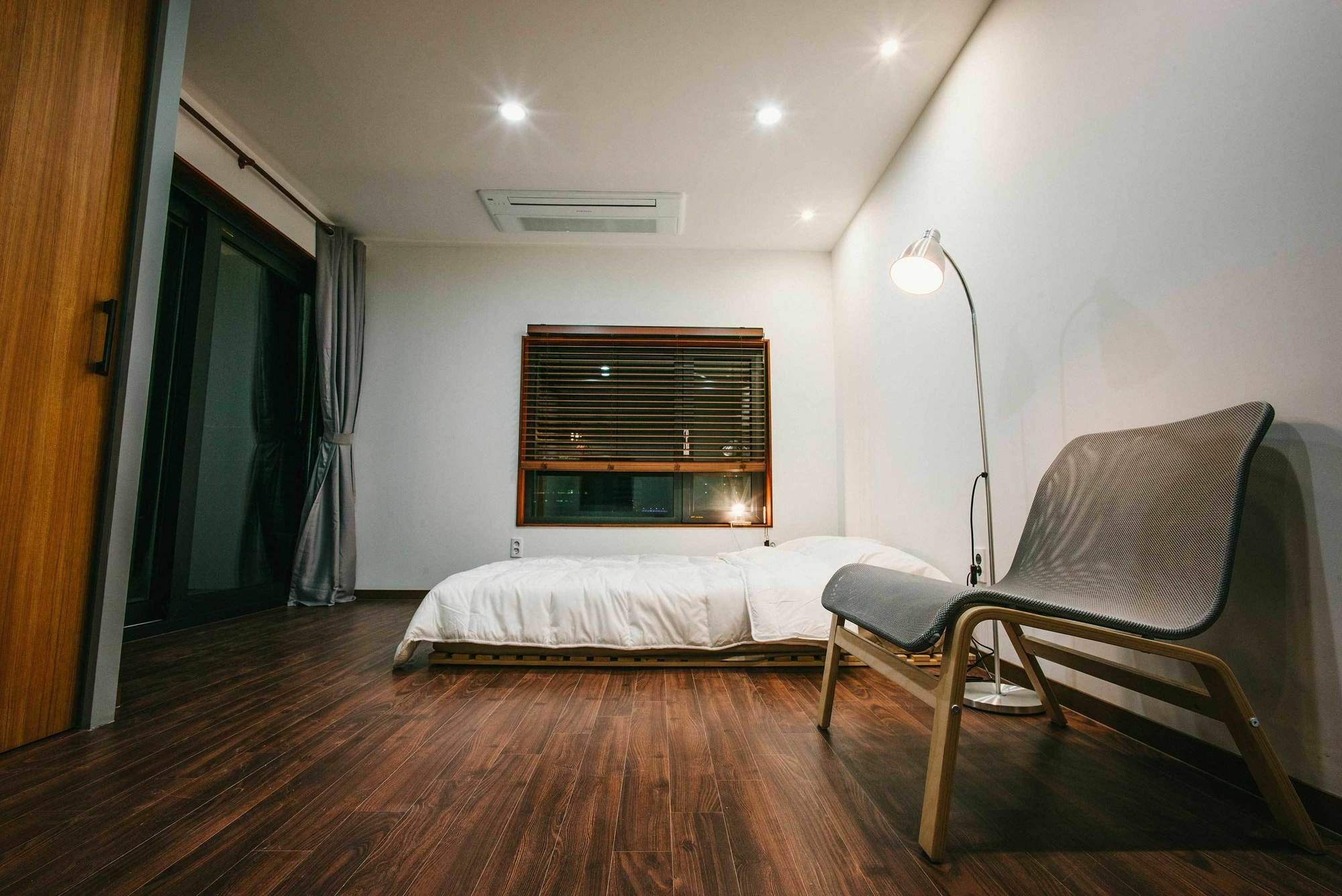 Morning Dew Guesthouse Μπουσάν Εξωτερικό φωτογραφία