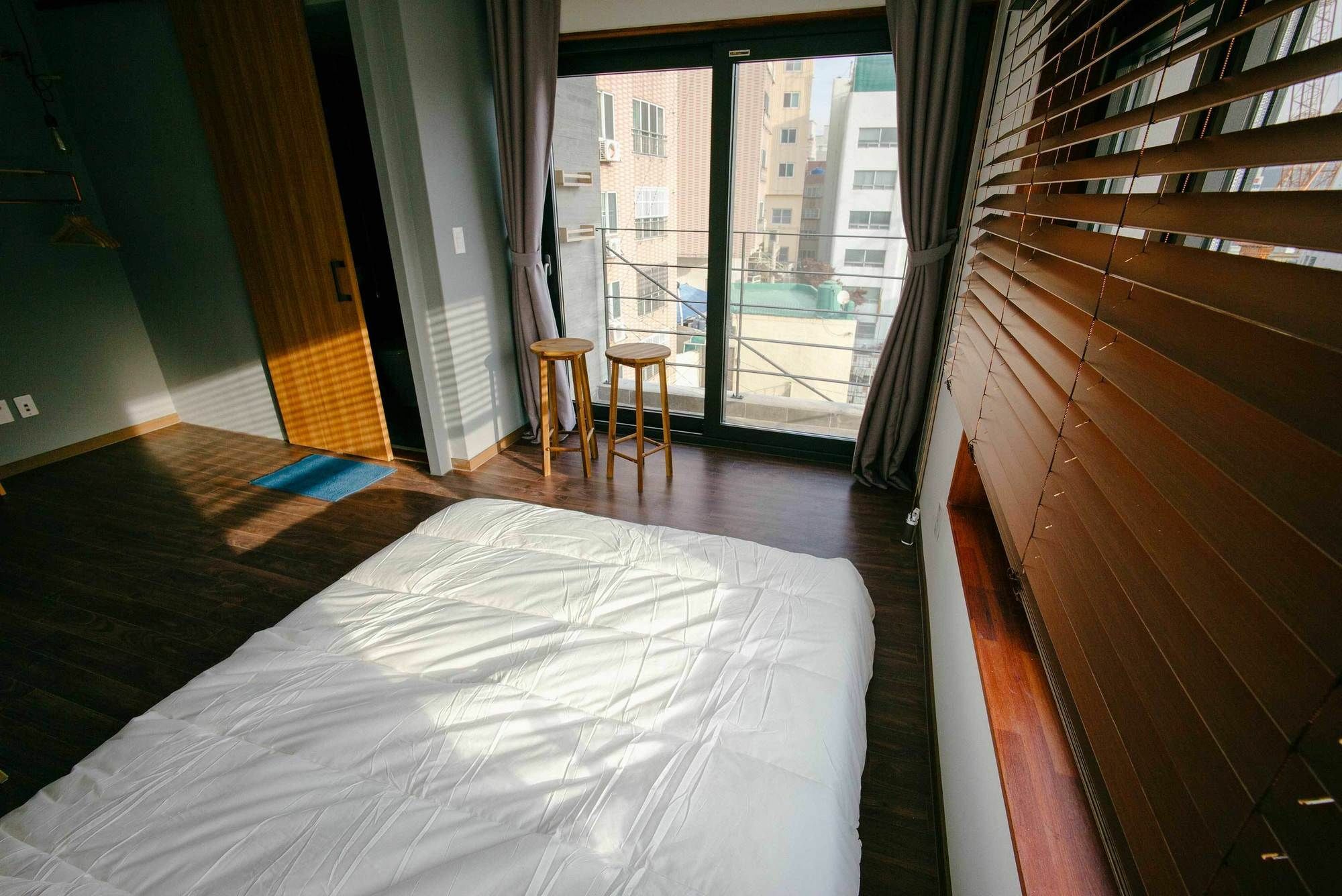 Morning Dew Guesthouse Μπουσάν Εξωτερικό φωτογραφία